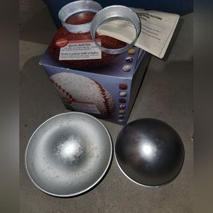 Wilton 3D Ball Cake Pan